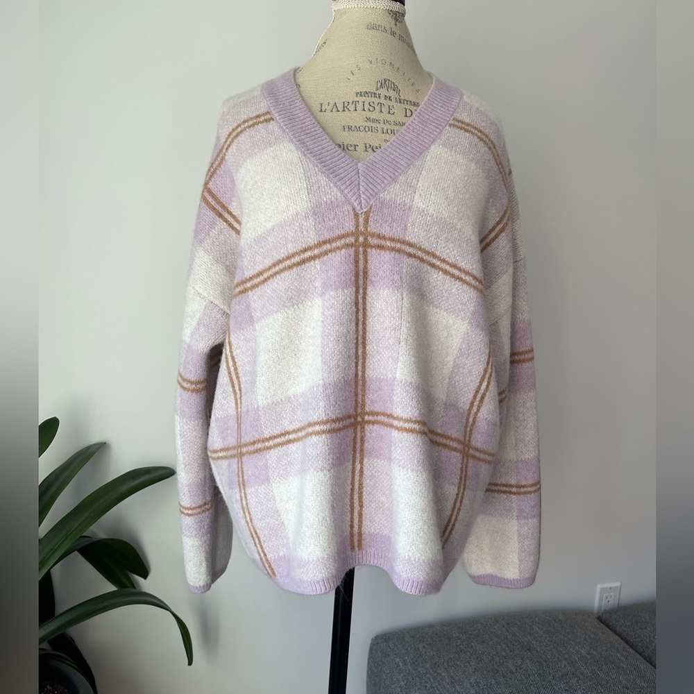 V neck purple plaid sweater